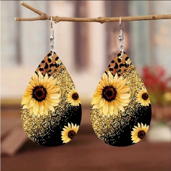 Sunflower Leopard Print Faux Leather Teardrop Earrings - Picture 1 of 6